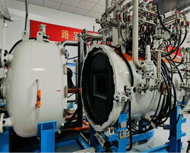 HM sintering furnace china